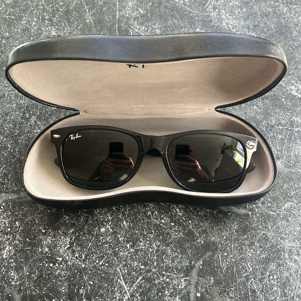 Ray-Ban New Wayfarer RB2132 55 18